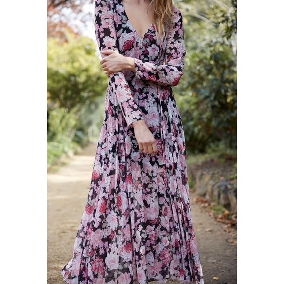 NWT Bardot Garden Floral Maxi Dress Rose Garden 10 - Picture 7 of 14